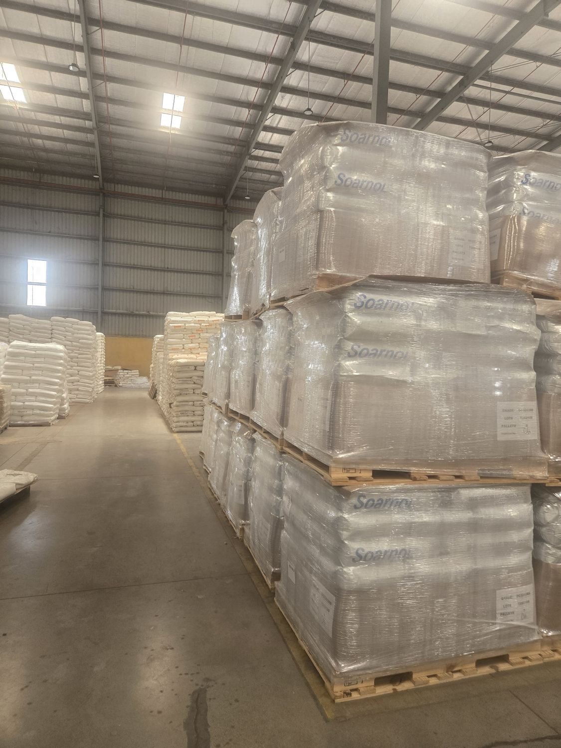 Palletised storage across the floor